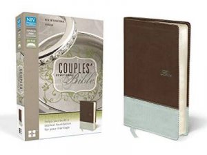 NIV Couples' Devotional Bible [Brown/Silver] by Various