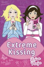 Extreme Kissing