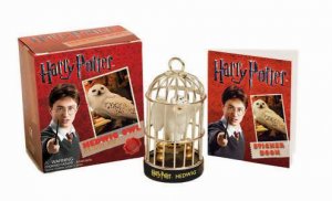 Harry Potter Hedwig Owl and Sticker Book by Various