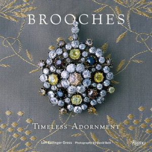 Brooches: Timeless Adornment by Various